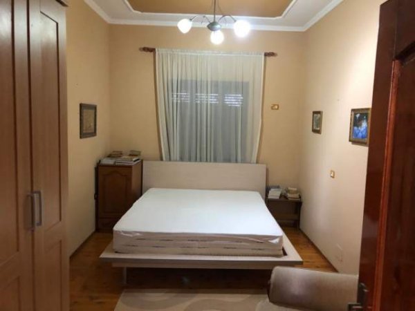 Tirane, shitet apartament 3+1 Kati 6, 115 m² 110.000 Euro (qsut)