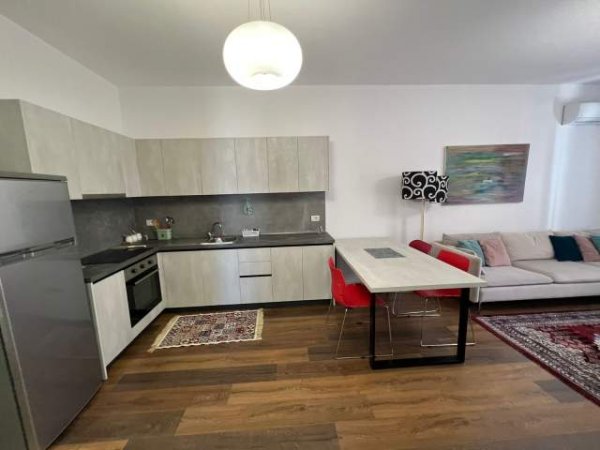 Tirane, jepet me qera apartament 2+1+BLK Kati 11, 95 m² 550 Euro (’Fusha e Aviacionit")
