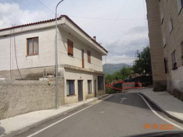 Tirane, Shitet Truall 62 m² + Ndertese 62 m², 1,052.579 Leke