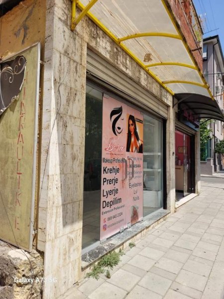 Tirane, jepet me qera dyqan Kati 0, 30 m² 300 Euro (Rruga Muhamet Gjollesha)