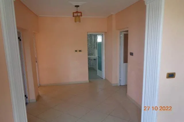 Lushnje, Shitet Truall 361 m² dhe Ndertese 104.3 m², Cmimi Referues 6,300,000 Leke