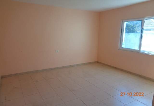 Lushnje, Shitet Truall 361 m² dhe Ndertese 104.3 m², Cmimi Referues 6,300,000 Leke