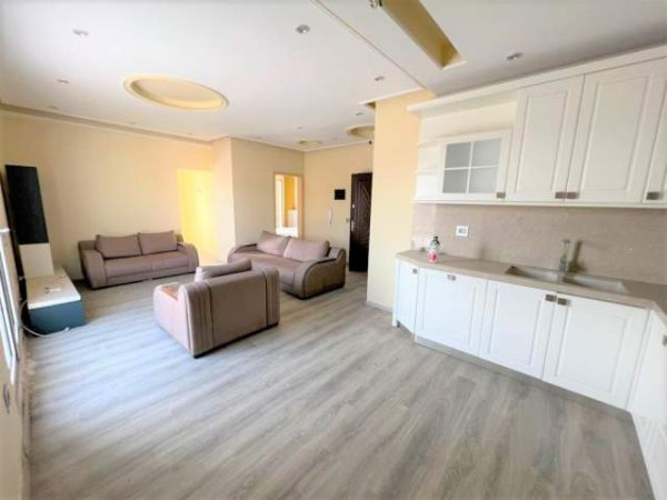 Tirane, shes apartament 2+1 80 m² 105.000 Euro (Spitali Amerikan 3)