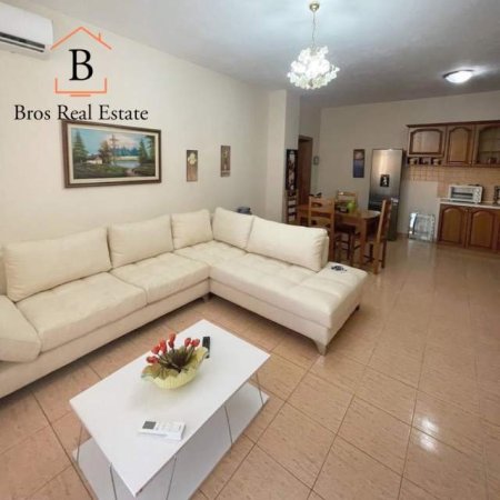 Tirane, jepet me qera apartament 2+1+BLK Kati 7, 106 m² 750 Euro (Qender)
