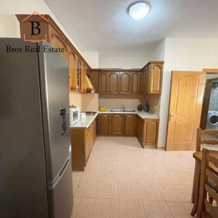 Tirane, jepet me qera 2+1+BLK Kati 7, 750 Euro