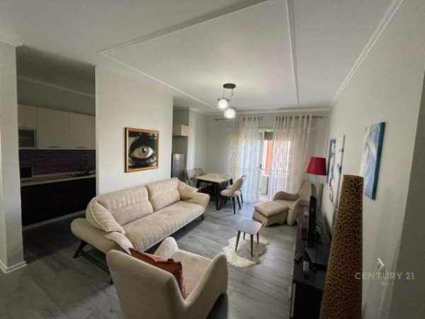 Tirane, jepet me qera apartament 2+1+BLK Kati 5, 116 m² 750 Euro (rruga  e Barrikadave)