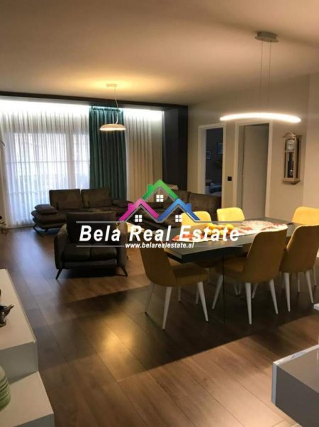 Tirane, jepet me qera apartament 2+1 Kati 4, 117 m² 750 Euro (xhamia e tabakeve)