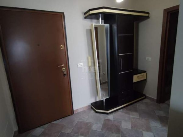 Tirane, jepet me qera apartament Kati 11, 70 m² 490 Euro (Shkolla e Baletit)