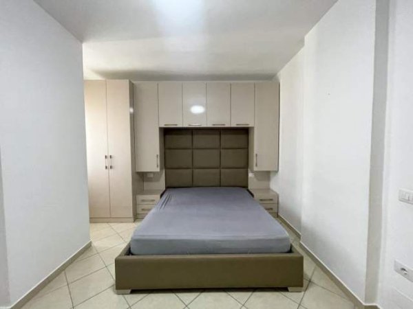 Tirane, shitet apartament Kati 2, 64 m² 75.000 Euro (astir)