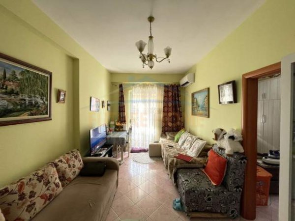 Tirane, shitet apartament 1+1 Kati 6, 52 m² 60.000 Euro (Teodor Keko)