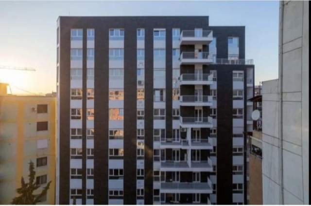 Tirane, shitet apartament 2+1 Kati 10, 96 m² (rruga e Barrikadave)