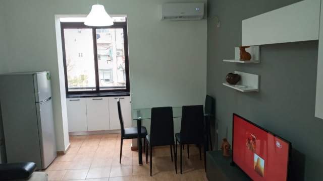 Tirane, jepet me qera apartament 2+1+BLK Kati 4, 65 m² 430 Euro (petro marko)