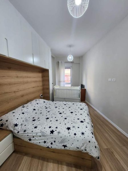 Tirane, shitet apartament 2+1+BLK Kati 2, 90 m² 168.000 Euro (frosina plaku)