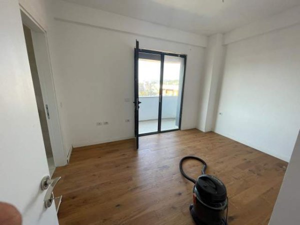 Tirane, shitet apartament 2+1+BLK Kati 8, 110 m² 142.700 Euro (Nexho Konomi)