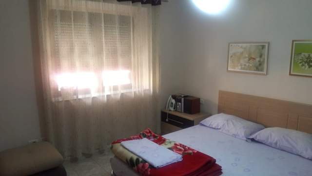 Tirane, jepet me qera apartament 1+1 Kati 3, 65 m² 45.000 Leke (prane Kopeshtit 7 xhixhat)