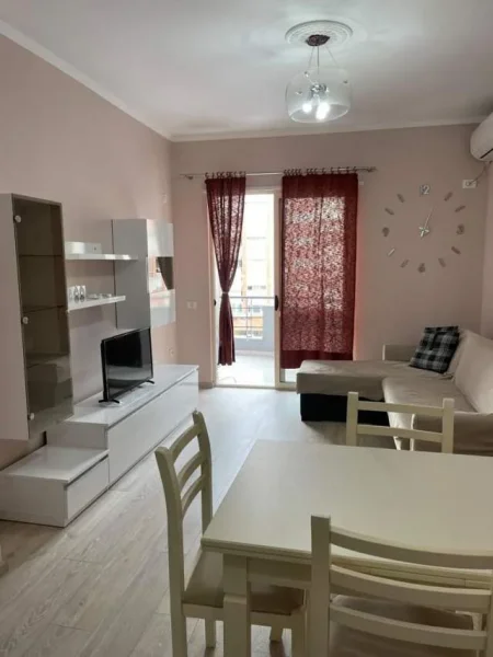 Tirane, jepet me qera apartament 1+1+BLK Kati 3, 75 m² 450 Euro (Astir prane urban coffe)