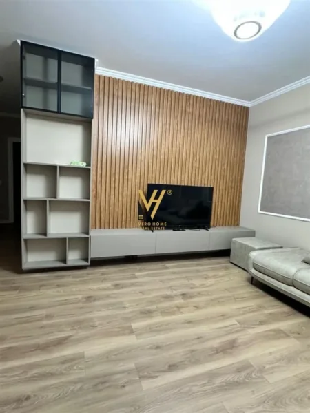 Tirane, shitet apartament 2+1+Ballkon Kati 8, 104 m² 149.000 € (YZBERISHT)