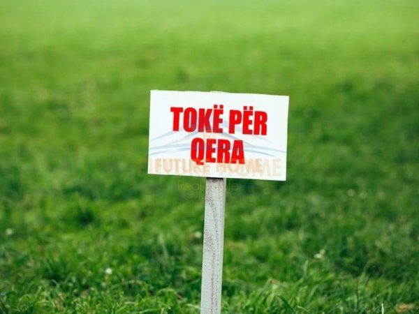 Tirane, jepet me qera toke , 9.600 m² (Kamëz)