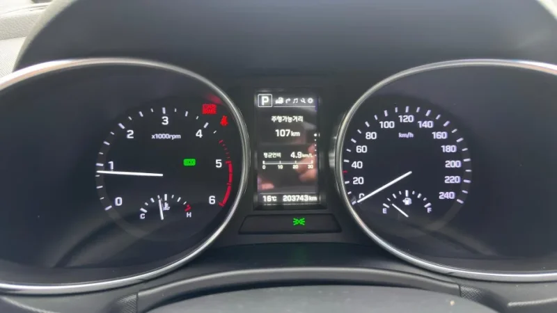 Tirane, shitet SUV Nafte, automatik Klima 203.000 km 11.500 €