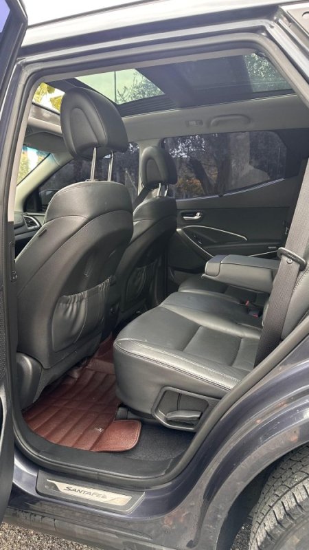 Tirane, shitet SUV Nafte, automatik Klima 203.000 km 11.500 €