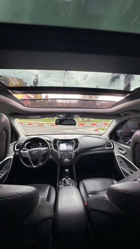 Tirane, shitet SUV Nafte, automatik Klima 203.000 km 11.500 €