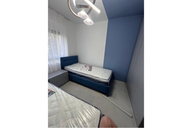 Tirane, jepet me qera apartament 2+1 , 75 m² 800 € (Ura e Tabakeve)