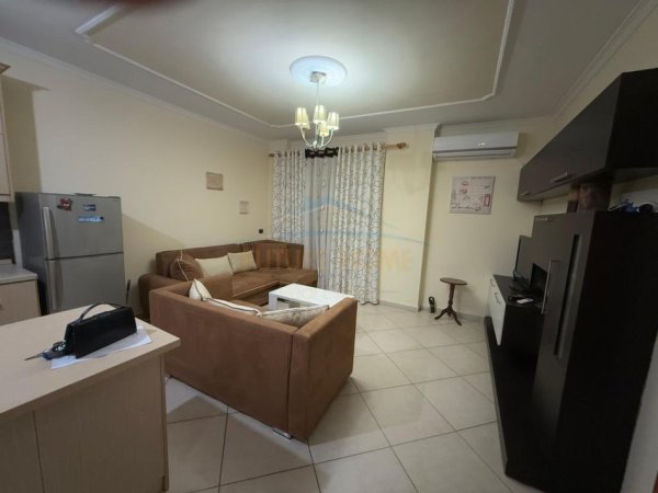 Tirane, jepet me qera apartament 1+1+Ballkon Kati 3, 72 m² 600 € (Kodra e Diellit, Tiranë)