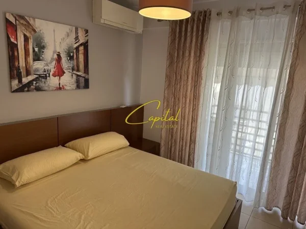 Tirane, jepet me qera apartament 1+1 Kati 4, 70 m² 750 € (5 MAJI)