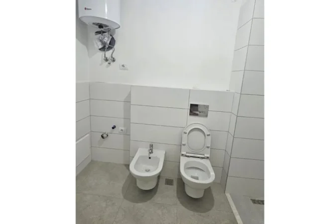 Tirane, shitet apartament 1+1 Kati 3, 53 m² 131.800 € (Ambasada Amerikane, Tiranë)