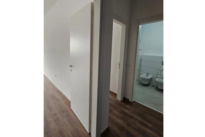Tirane, shitet apartament 1+1 Kati 3, 53 m² 131.800 € (Ambasada Amerikane, Tiranë)