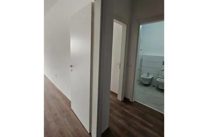 Tirane, shitet apartament 1+1 Kati 3, 53 m² 131.800 € (Ambasada Amerikane, Tiranë)