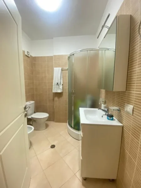 Tirane, shitet apartament 2+1 Kati 1, 105 m² 130.000 € (Rruga Dalip Topi , Fresk)