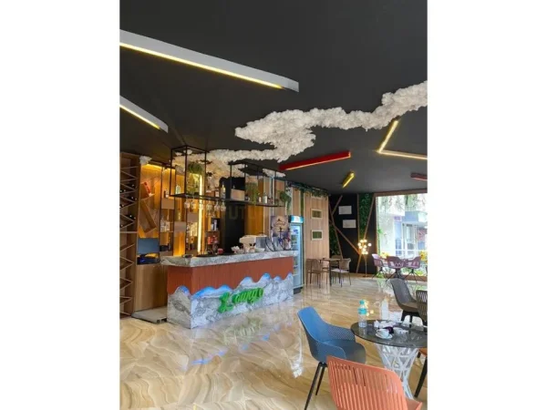 Tirane, shitet bar-kafe Kati 0, 136 m² 240.000 € 