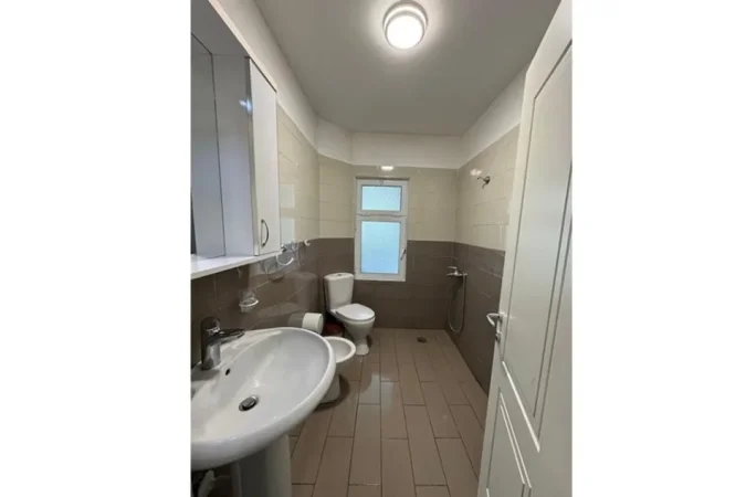 Tirane, shitet apartament 2+1 Kati 2, 73 m² 135.000 € (Rruga Belul Hatibi, Tiranë)