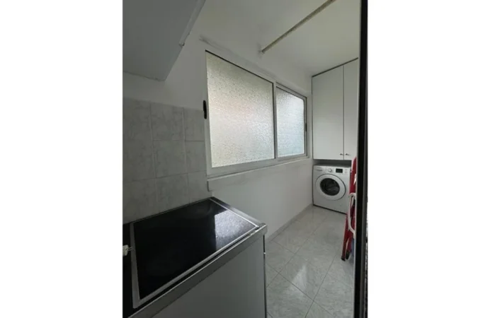 Tirane, shitet apartament 2+1 Kati 2, 73 m² 135.000 € (Rruga Belul Hatibi, Tiranë)