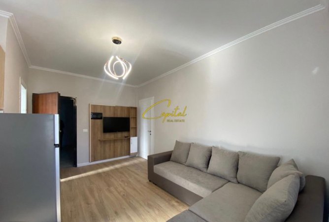 Tirane, jepet me qera apartament 1+1 Kati 7, 60 m² 550 € (21 DHJETORI)