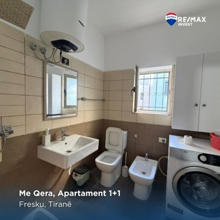 Tirane, jepet me qera apartament 1+1 , 500 € (me dy poste parkimi)