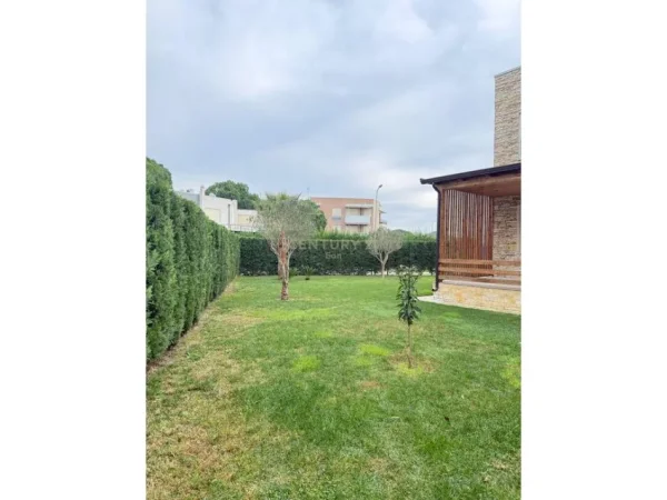 Durres, shitet apartament 2+1 Kati 0, 71 m² 350.000 € (Gjiri i Lalezit)