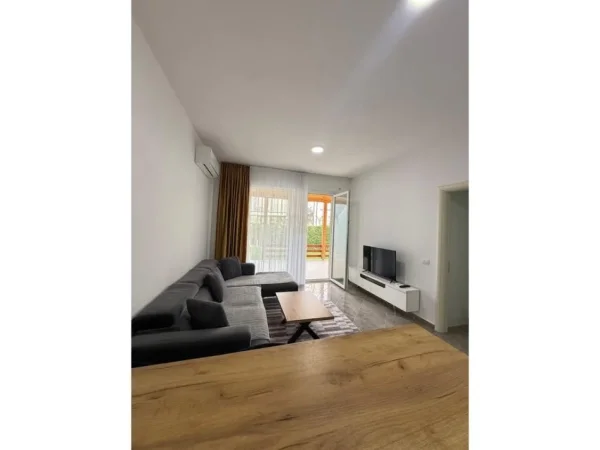 Durres, shitet apartament 2+1 Kati 0, 71 m² 350.000 € (Gjiri i Lalezit)