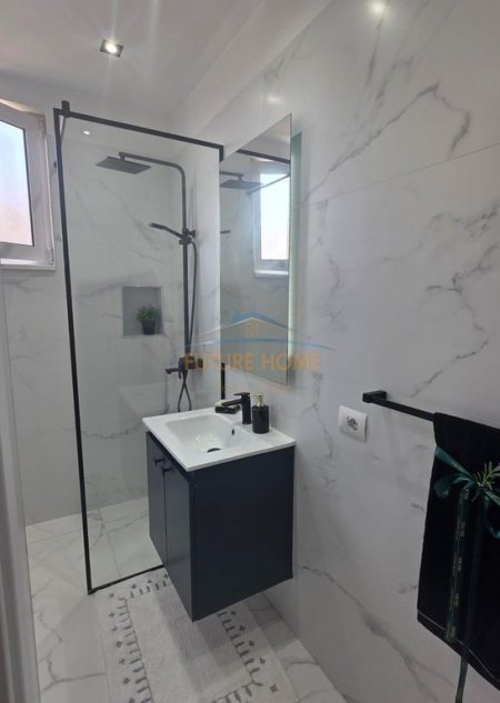 Tirane, shitet apartament 1+1+Ballkon Kati 6, 77 m² 189.000 € (21 Dhjetori)