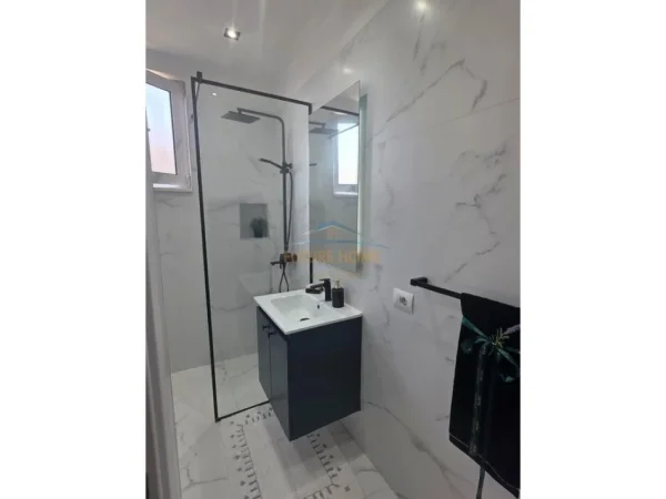 Tirane, shitet apartament 1+1 Kati 6, 77 m² 189.000 € 