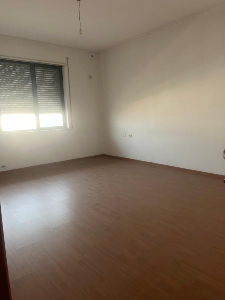 Tirane, shitet apartament 2+1 , 134 m² 249.000 € (Qendra Kristal)