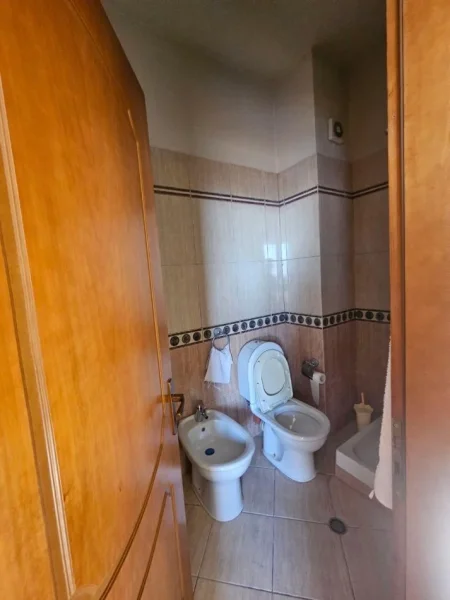 Durres, shitet nga Pronari, pa-komision apartament 2+1+Ballkon Kati 7, 105 m² 14.500.000 Leke