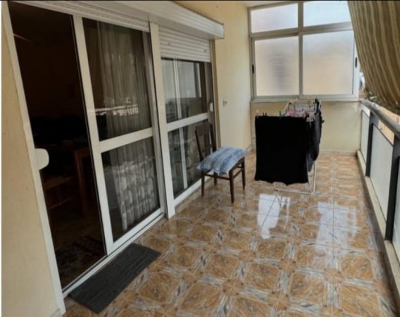 Tirane, jepet me qera apartament 1+1+Ballkon Kati 3, 70 m² 600 € 