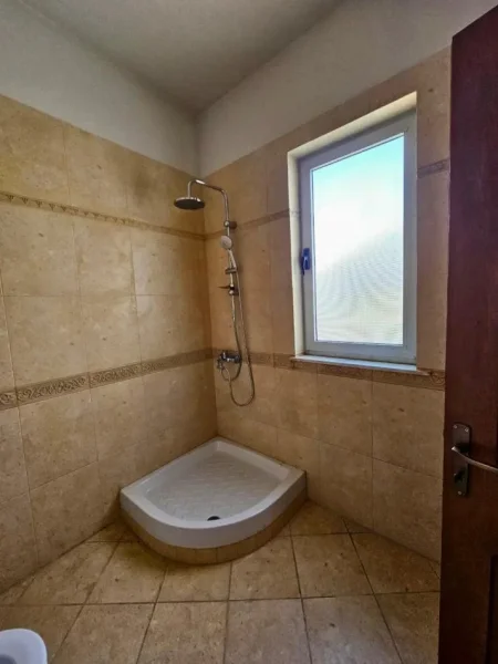 Durres, shitet nga Pronari, pa-komision apartament 1+1+Ballkon Kati 7, 84 m² 12.000.000 Leke