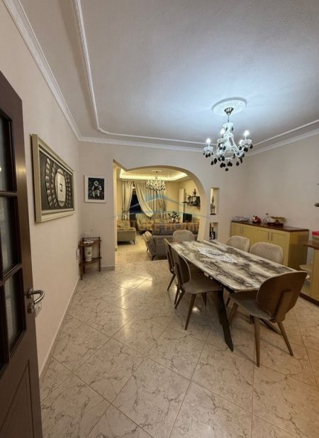 Tirane, shitet apartament 2+1 Kati 6, 135 m² 175.000 € (Rruga Hoxha Tahsim)