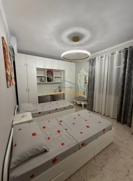 Tirane, shitet apartament 2+1 Kati 6, 135 m² 175.000 € (Rruga Hoxha Tahsim)