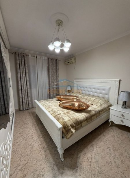 Tirane, shitet apartament 2+1 Kati 6, 135 m² 175.000 € (Rruga Hoxha Tahsim)