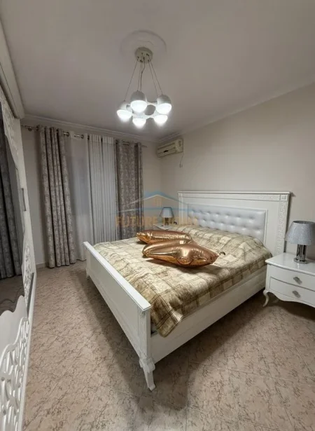 Tirane, shitet apartament 2+1 Kati 6, 135 m² 175.000 € (Rruga Hoxha Tahsim)