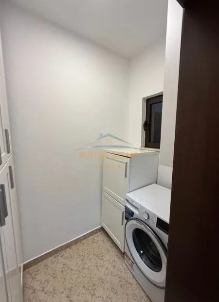 Tirane, shitet apartament 2+1 Kati 6, 135 m² 175.000 € (Rruga Hoxha Tahsim)